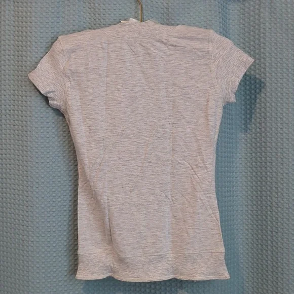 EUC Sz 2 vintage heather grey Lululemon deep v tee - Picture 3 of 4